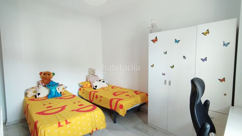 Foto b349feb5-5489-4c47-8f98-9093b052ea90. Xalet amb aparcament piscina a Gelves