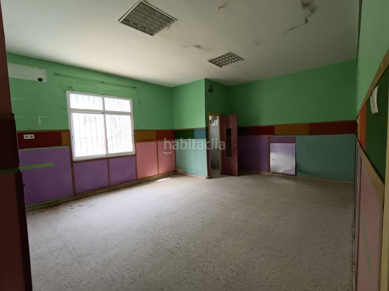Foto 0ba5ef2e-e1f4-45f9-9d0d-461248c1cf4d. Local comercial a Bollullos de la Mitación