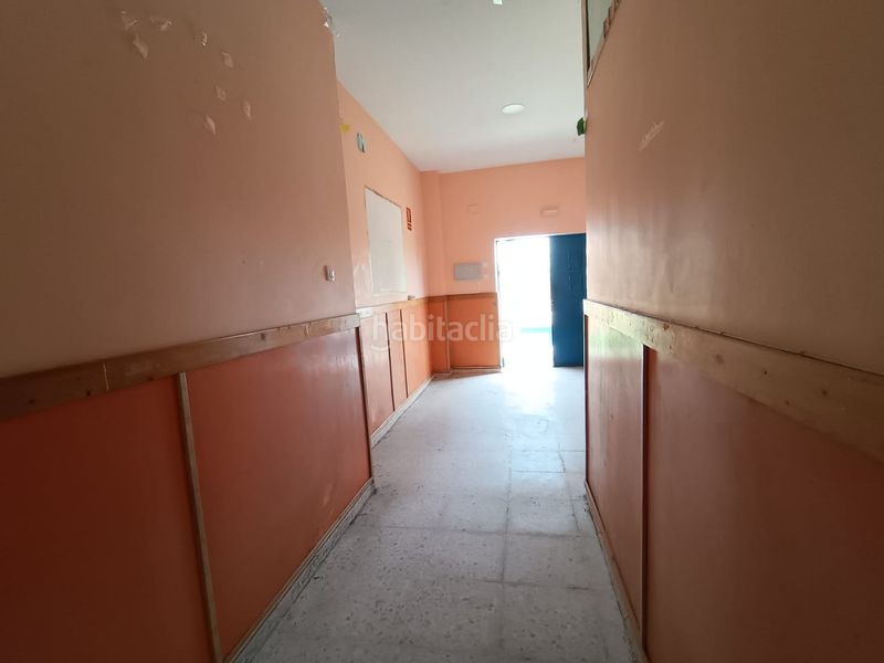 Foto acf41584-eea9-47aa-9965-c70725f53925. Local comercial a Bollullos de la Mitación