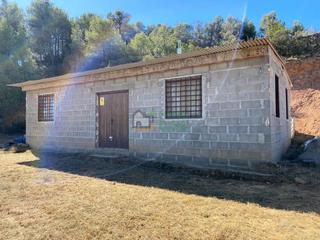 Terreny residencial a Pobla de Cérvoles (La). Finca en venta con 9 has de terreno situada cerca del pueblo