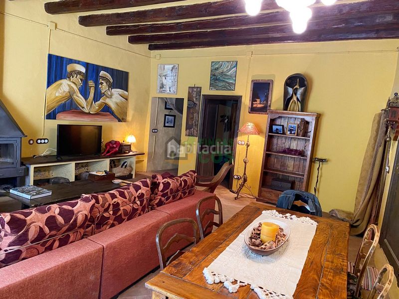 Foto 906e30f9-528b-41d4-a8f5-c50f35362993. Casa a Avellanes i Santa Linya (Les)