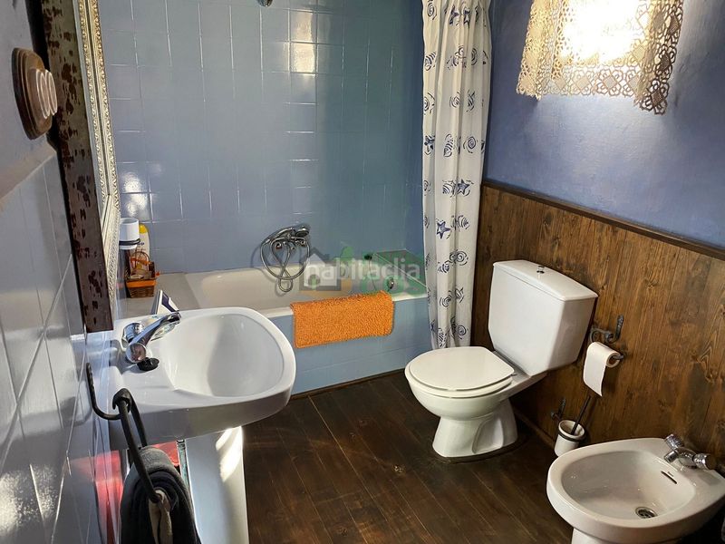 Foto a9ae6eaf-ea11-4c00-9be9-69a7ffb3d9db. Casa a Avellanes i Santa Linya (Les)