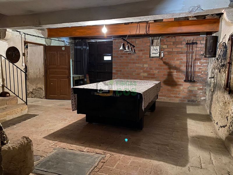 Foto fd37708f-e62d-4f51-a903-168e679dc2d9. Casa a Avellanes i Santa Linya (Les)