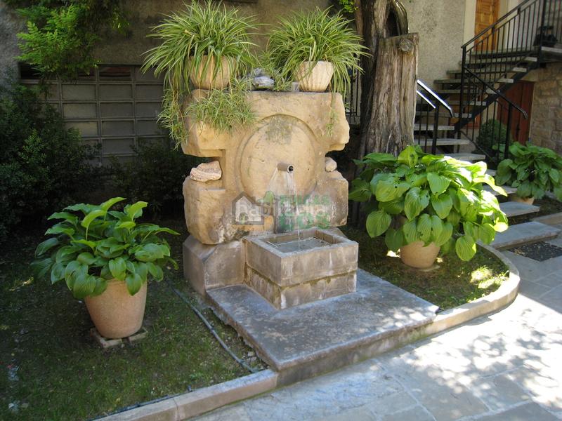 Foto 39b4b3f3-6088-40fb-979d-eac86fd0550a. Mas avec cheminée parking piscine dans Castellgalí