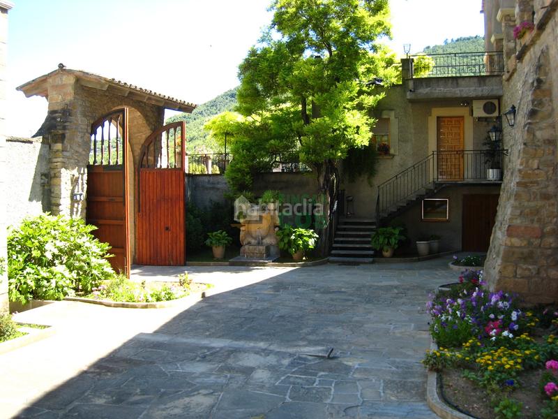 Foto 6e27fc4d-8eb0-495e-b857-43de27b5c838. Mas avec cheminée parking piscine dans Castellgalí