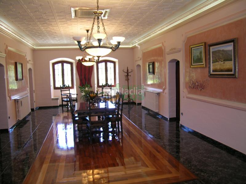 Foto 71c02c44-98d3-48d5-a4ba-2f51b3ee2604. Mas avec cheminée parking piscine dans Castellgalí