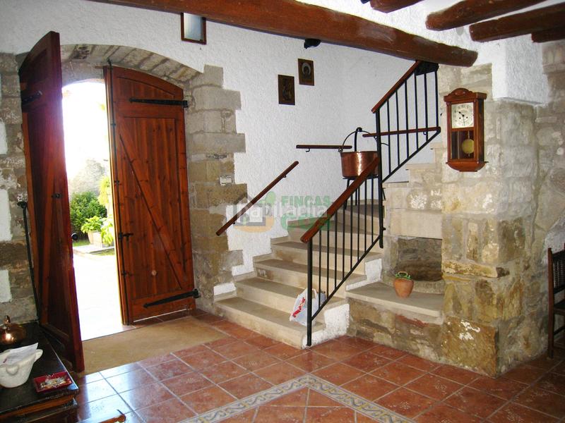 Foto c65b17f6-0398-4264-b0b7-55abad997b9d. Mas avec cheminée parking piscine dans Castellgalí