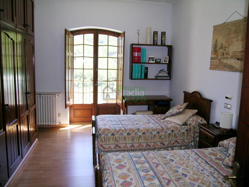 Foto c90b990e-0efe-4c91-9af2-52959fd98b55. Mas avec cheminée parking piscine dans Castellgalí