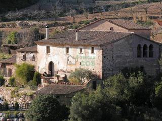 Casa  Carretera de barcelona. Masia en venta con 410.000 m2 de terreno a las afueras del puebl