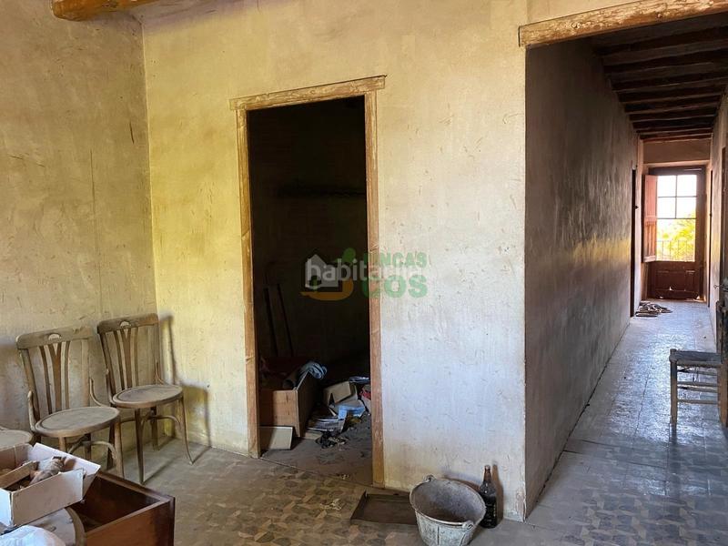 Foto 5ba12fe6-dc91-4d1c-8245-e8ec42af2ab9. Casa con camino parcheggio in Vila-sana