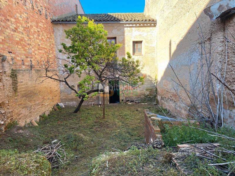 Foto 8d3b5872-1a1e-4493-958b-0ae162962b64. Casa con camino parcheggio in Vila-sana