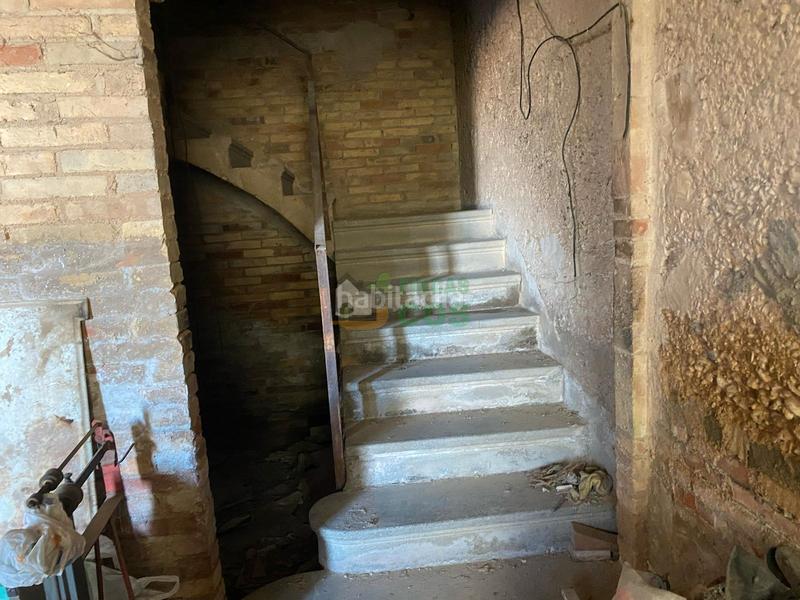 Foto cb0b63f3-095b-49fa-89d1-a4c27e72de03. Casa con camino parcheggio in Vila-sana