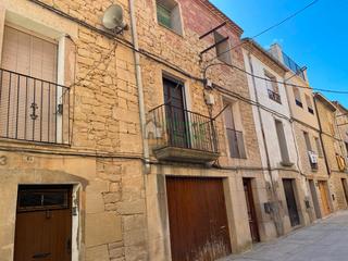 Casa  Carrer major. Casa de pueblo en venta con patio, tejado nuevo en un lugar bien