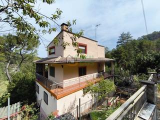 Casa  B-124. Torre en venta con terreno, buenas vistas panorámicas en un luga