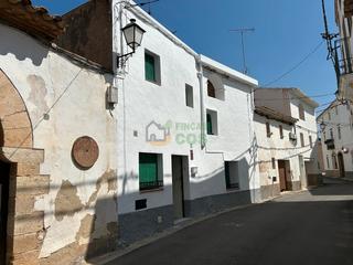 Casa  Carrer de l'om. Casa de pueblo en venta en un lugar privilegiado, autntico, lim