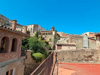 Casa  Carrer major. Casa de pueblo en venta en un pueblo tranquilo con servicios y e
