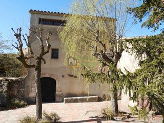 Casa  Passeig de la font. Casa de campo en venta con 37.000 m2 de terreno situada en un pa