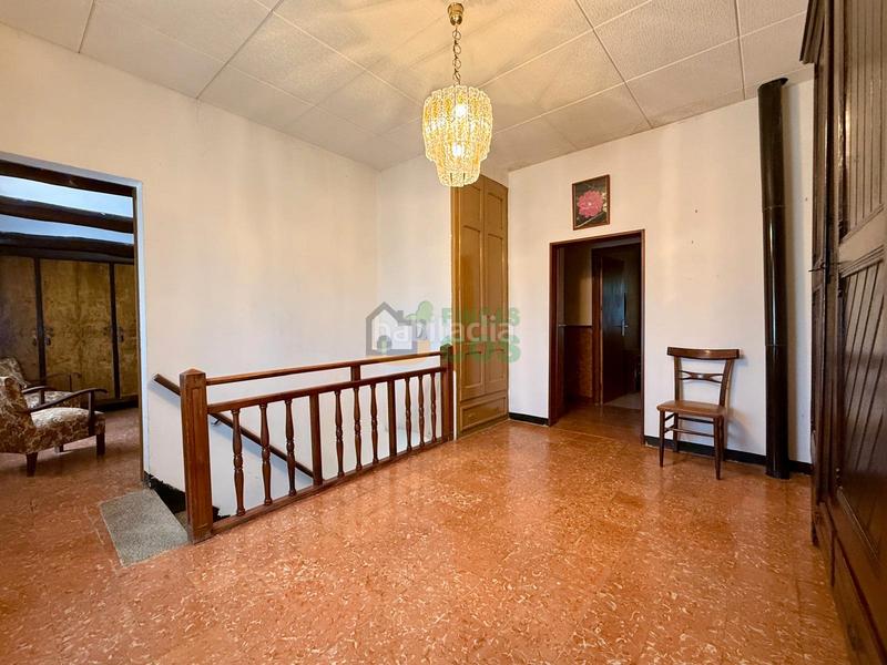 Foto b7c0b95c-efd2-428e-8024-b839bd7ba3a1. Maison avec cheminée parking dans Font-rubí