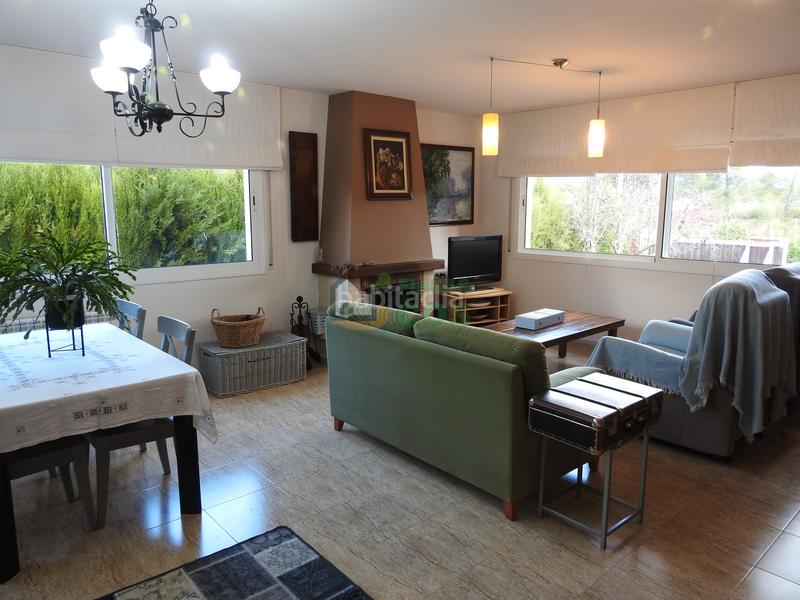 Foto 40b7205d-7e83-46a0-8ba4-39987e15fad5. Chalet casa - torre en venta independiente a 4 vientos con jardín de 1.000 m2, en Querol