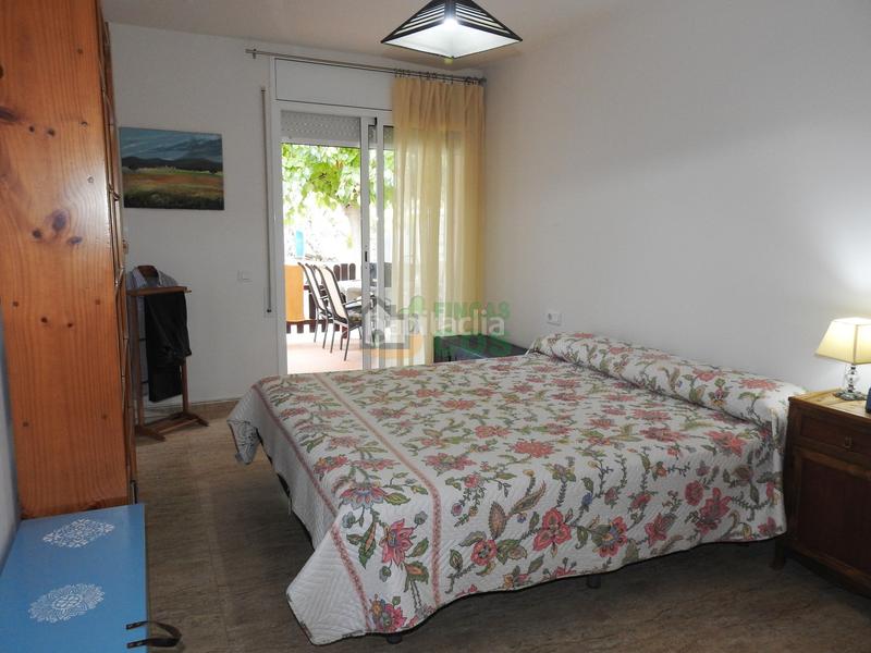 Foto 591a8aa9-fd30-46cd-83c9-4c42df2407f7. Chalet casa - torre en venta independiente a 4 vientos con jardín de 1.000 m2, en Querol