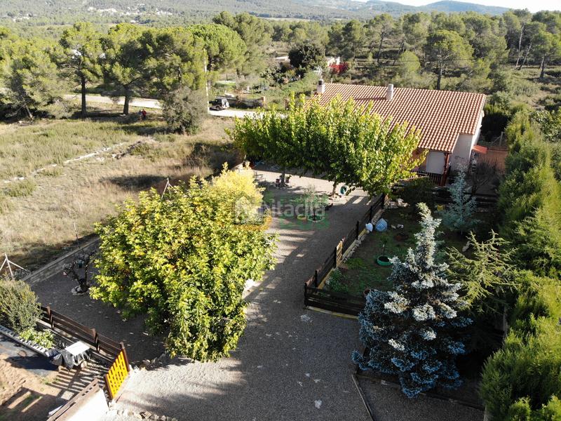 Foto 8e3a469c-163f-4f7c-a344-1fcbc322bb11. Chalet casa - torre en venta independiente a 4 vientos con jardín de 1.000 m2, en Querol