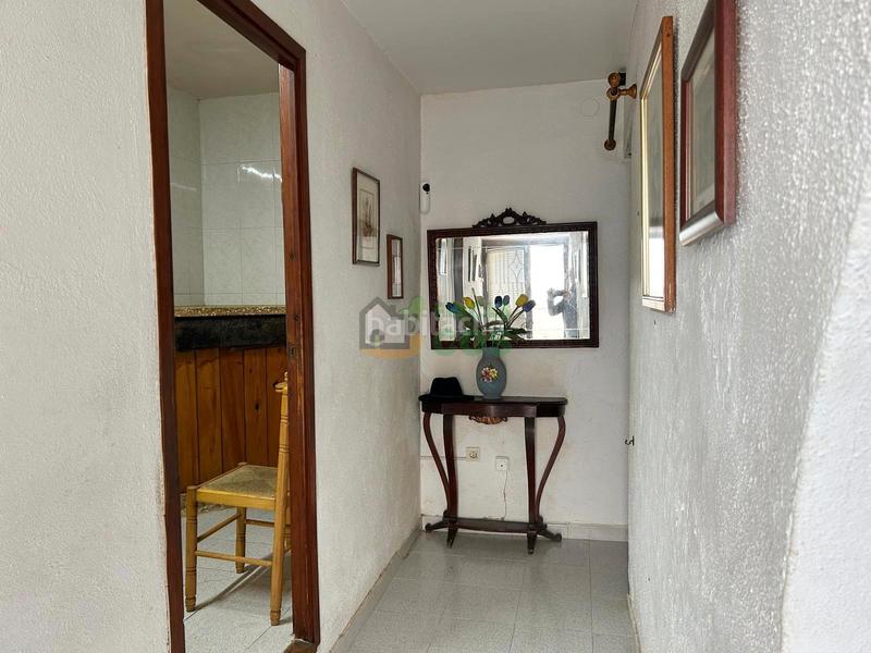 Foto 2ab7b91e-6ae6-42fb-b4fc-91839d38dea1. Casa amb xemeneia a Montmell (El)