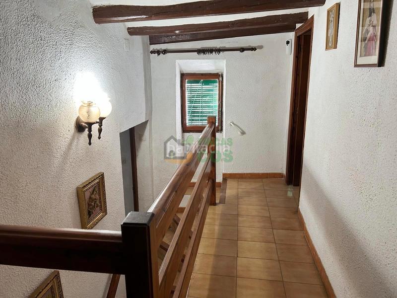 Foto 7257dc47-752a-45ee-8fb4-d2a778f39589. Casa amb xemeneia a Montmell (El)