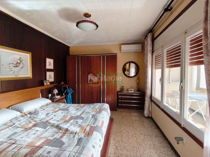 Foto 570b7126-6720-4efd-ba97-427361178e2f. Haus mit kamin heizung parking in Castellgalí