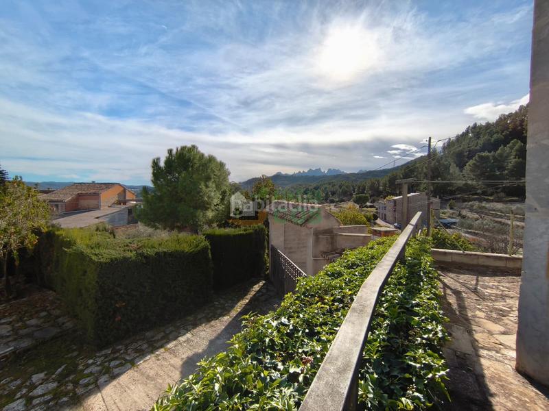 Foto c64e3488-c28a-4a96-95f6-e37ab7b3b04b. Haus mit kamin heizung parking in Castellgalí