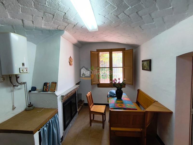 Foto 4b0ebf9f-5ee6-453b-a733-d93a20430bc2. Casa amb xemeneia aparcament a Rellinars