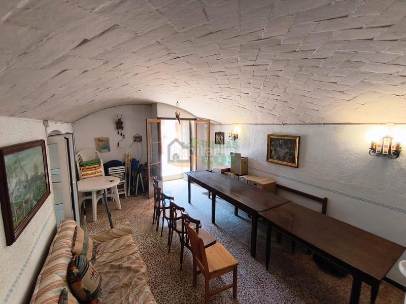 Foto cc1a1030-ece8-45bc-8bb7-fa97f80ad2f4. Casa amb xemeneia aparcament a Rellinars