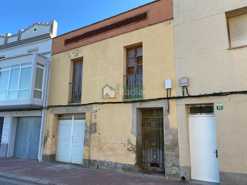 Foto 7db728c7-39f8-464c-84d5-bfd884a73ae8. Casa amb xemeneia aparcament a Vila-sana