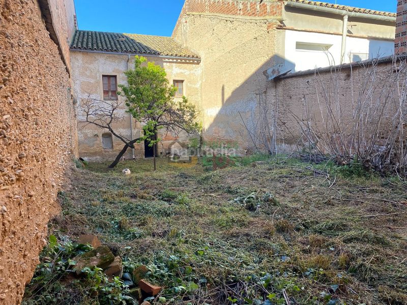 Foto d854e79d-16a4-496a-b3bd-e9e4eacd0882. Casa amb xemeneia aparcament a Vila-sana