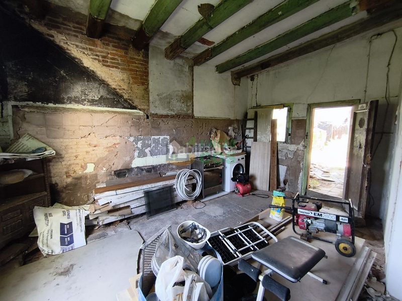 Foto afa22145-f4b4-4b89-b433-eaa8a1bea678. Casa amb xemeneia a Golf-Can Trabal Sant Cugat del Vallès