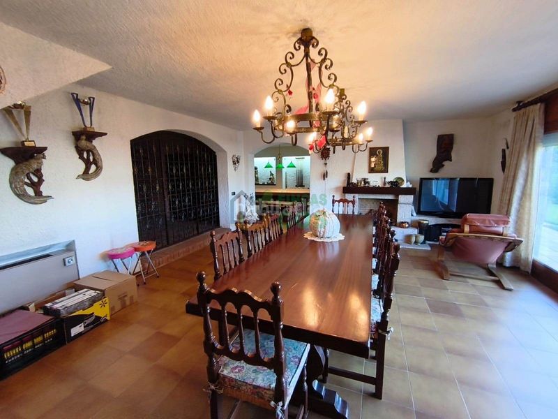 Foto b6523de0-d943-45f5-95e4-b3bef89f9740. Casa amb xemeneia aparcament piscina a Nord Oest - Can Noguera Garriga (La)