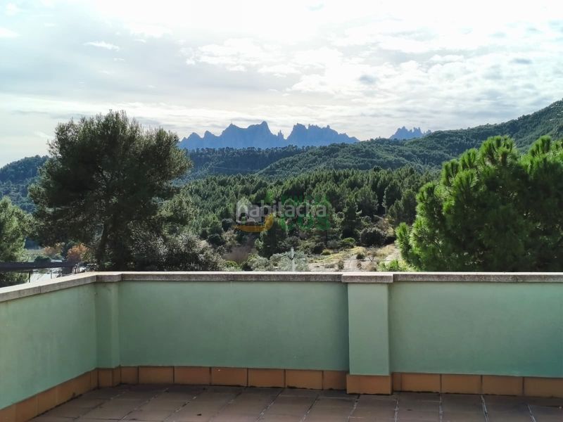 Foto 60b27c7e-54f7-4202-90e2-a1452ce2b657. Casa amb xemeneia calefacció aparcament a Castellgalí