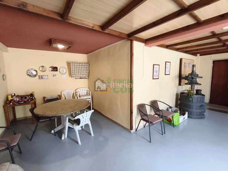 Foto b7a62366-ac91-4764-abbe-c72abe47aa06. Casa amb xemeneia calefacció aparcament a Castellgalí