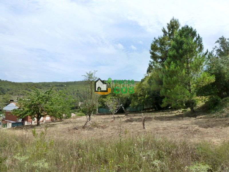 Foto 2db2603e-0f25-479a-824c-3a83f23929d5. Terreno residencial terreno en venta de 1.400 m2, edificable para 2 casas en Pontons