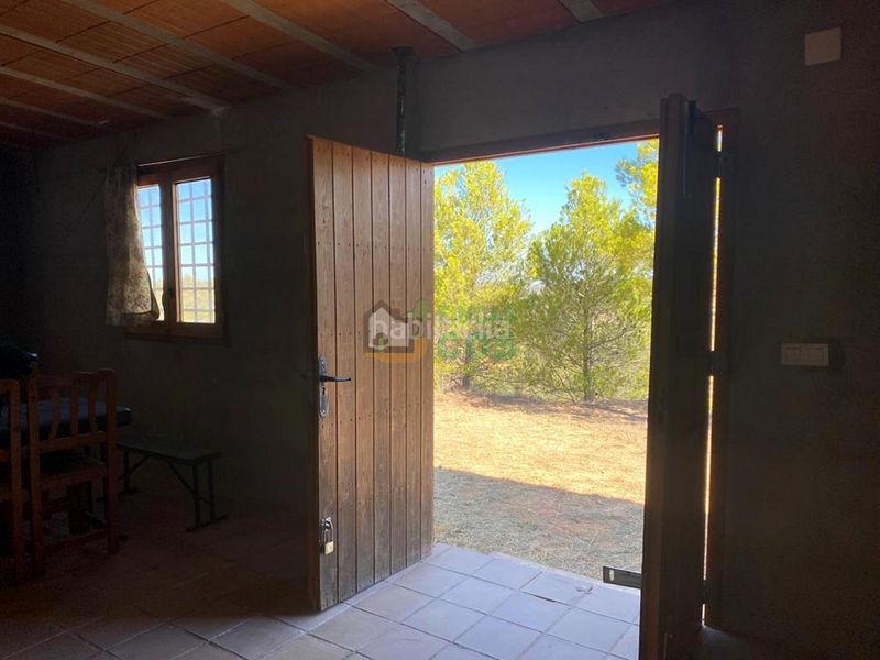 Foto aae0883e-d64e-4a0d-8ed6-8261b3c61839. Terreny residencial a Pobla de Cérvoles (La)