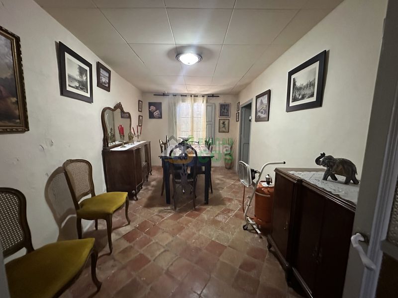 Foto ba68c42f-7720-4d85-841a-8081c5ed36ad. Casa amb xemeneia a Montmaneu