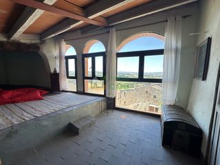 Haus  Carrer cotó. Casa pairal + casa de pueblo en pueblo medieval con vistas