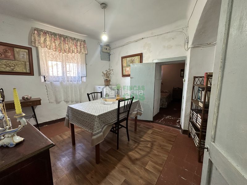 Foto ecc866ce-4017-49a1-be57-0e29b680fa5b. Casa amb xemeneia a Montmaneu