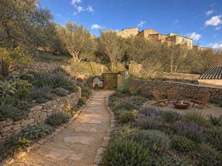 Casa  Carretera de montsonís. Casa en pueblo medieval con terreno y amplias vistas panoramicas