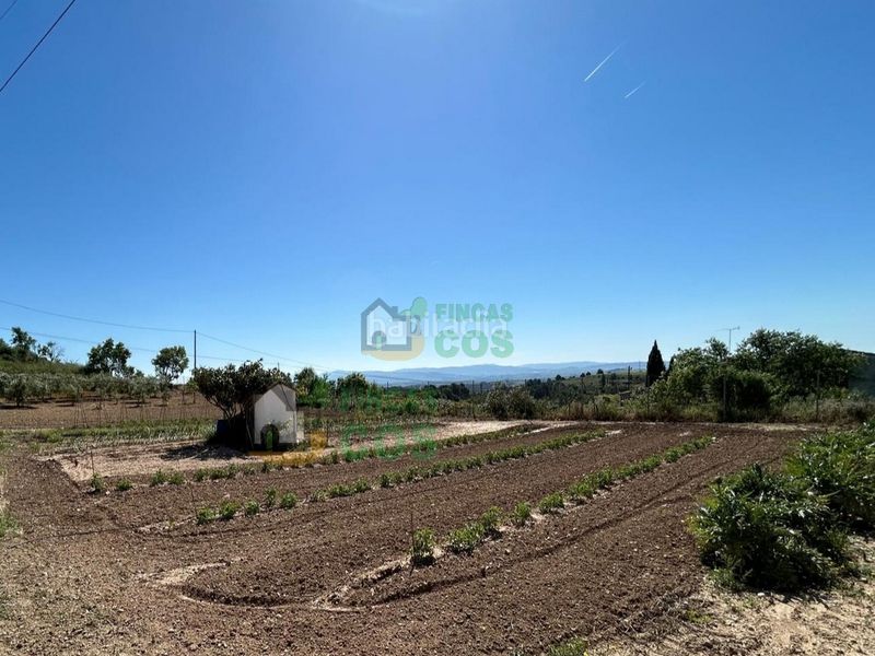 Foto dfbf1eed-5b02-4b1a-9b89-cb9649573880. Casa amb xemeneia aparcament a Font-rubí