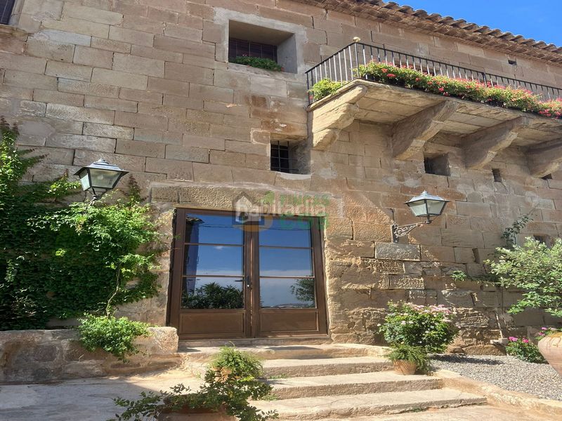 Foto e28164ea-3fec-4020-9515-edf9bcec753b. Casa amb xemeneia piscina a Cervera