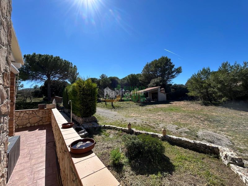 Foto 00a06971-dd99-417b-9603-28ac8a3d54d4. Casa amb xemeneia aparcament piscina a Pontons