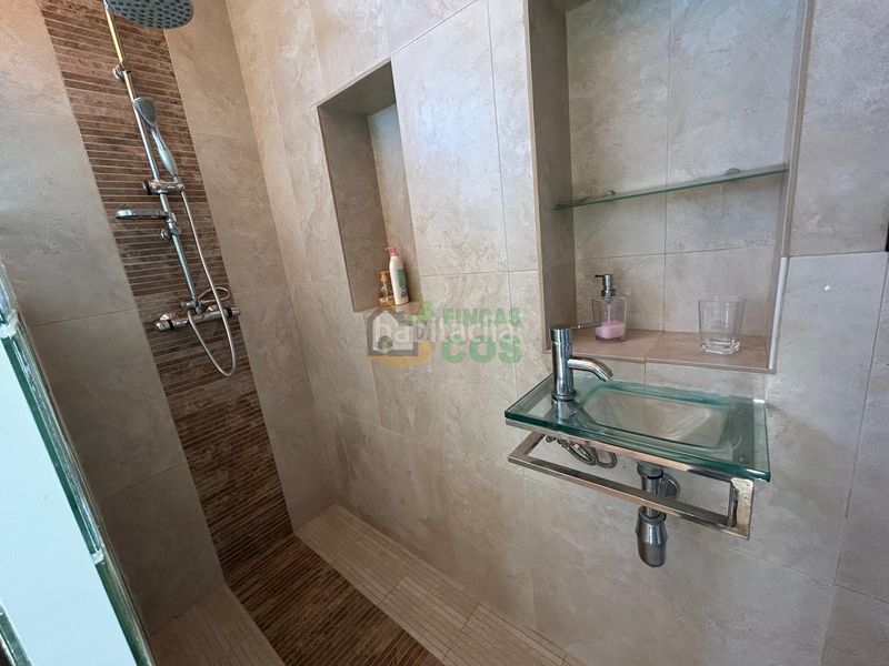 Foto dedb7141-6866-40ec-b974-4ea4687e7d8b. Casa amb xemeneia aparcament piscina a Pontons