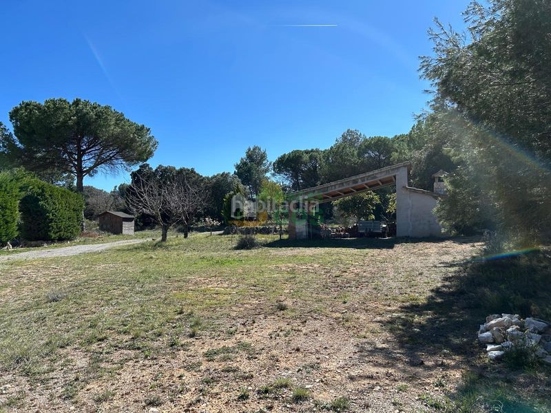 Foto ec611baa-7081-43d1-aeb1-909797473148. Casa amb xemeneia aparcament piscina a Pontons