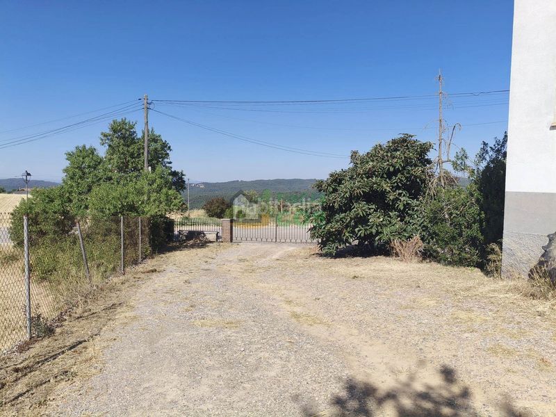 Foto 0f3fe874-4baa-478f-831c-ffcf3356b550. Casa amb xemeneia calefacció aparcament a Sant Feliu Sasserra