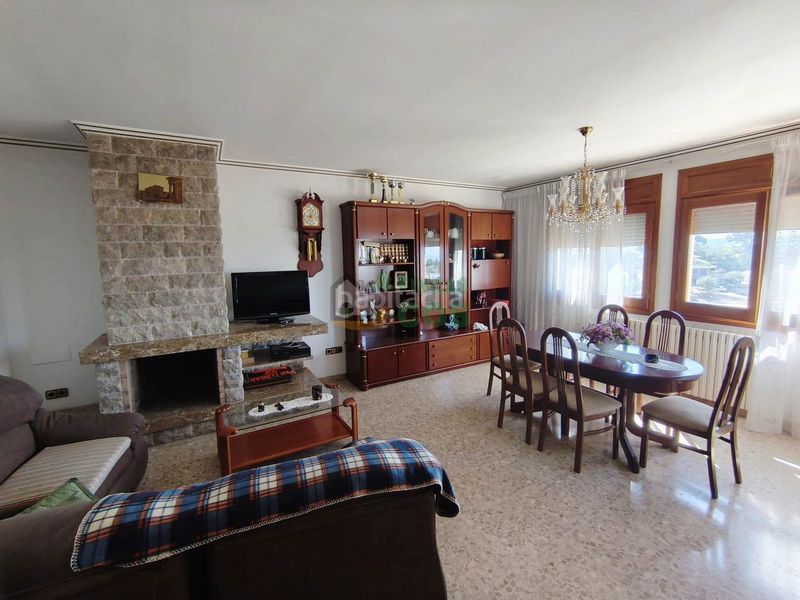 Foto 15ff23d3-ed01-4bba-a210-26d2005aea3e. Casa amb xemeneia calefacció aparcament a Sant Feliu Sasserra
